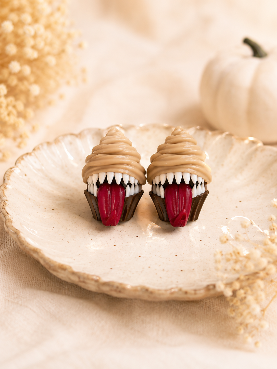 🧁 Mimic Cupcake Klicker – gruselig süß für Halloween