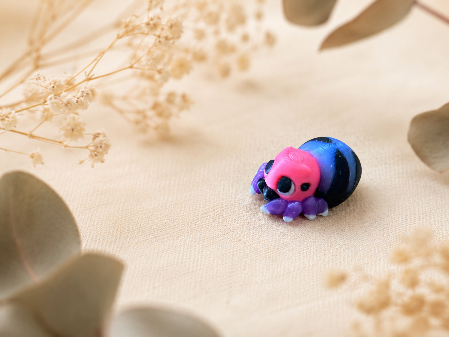 🕷️ Mini Spider Set with Magnetic Companions