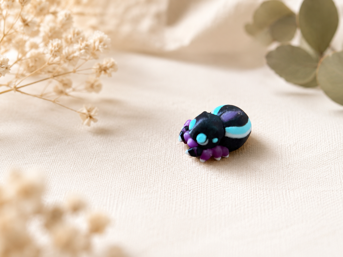 🕷️ Mini Spider Set with Magnetic Companions