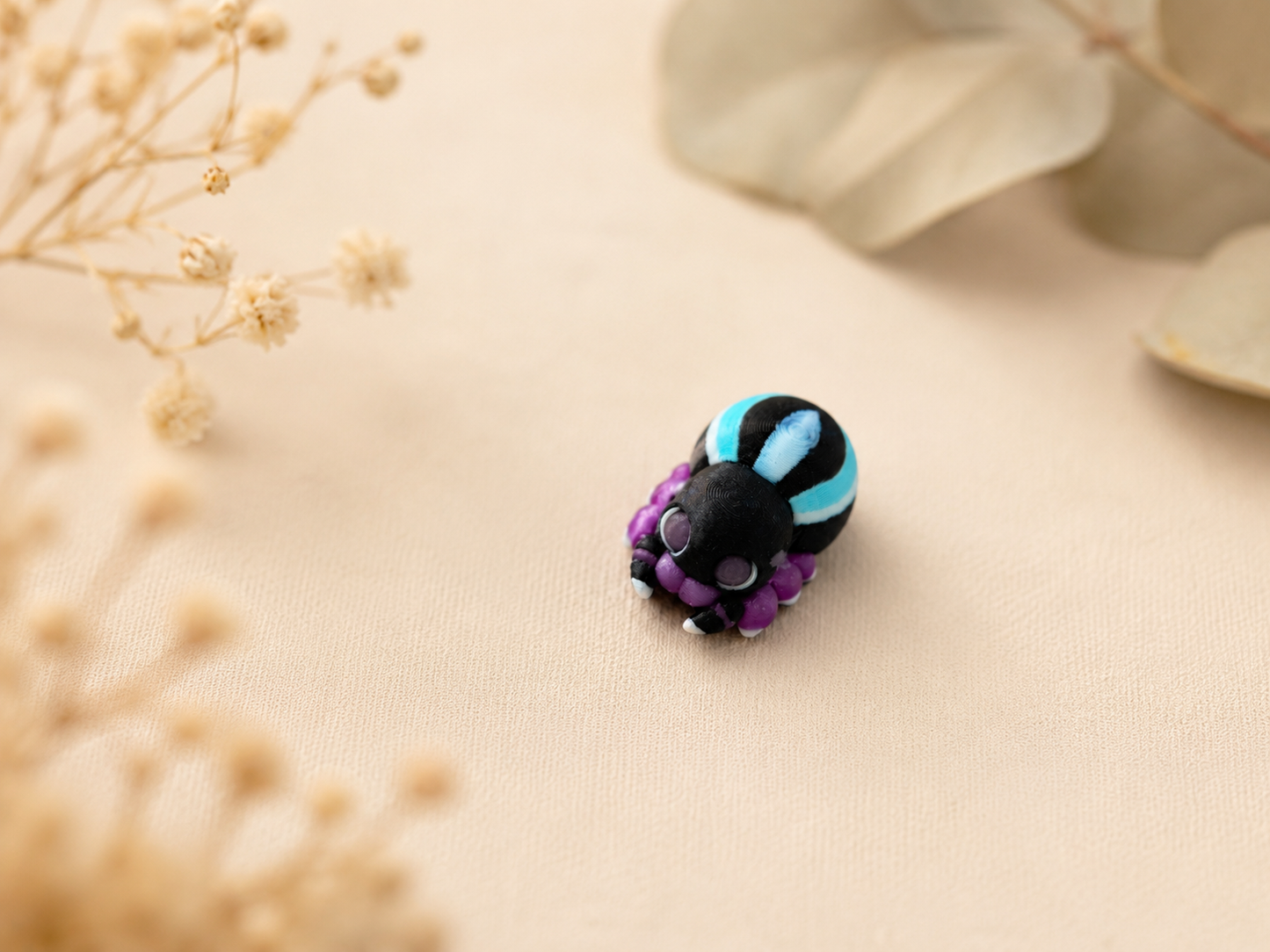 🕷️ Mini Spider Set with Magnetic Companions