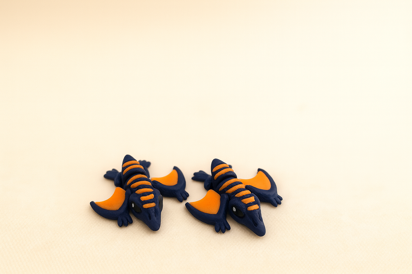 Hatchling Dino – Mini-Dino Mystery Edition