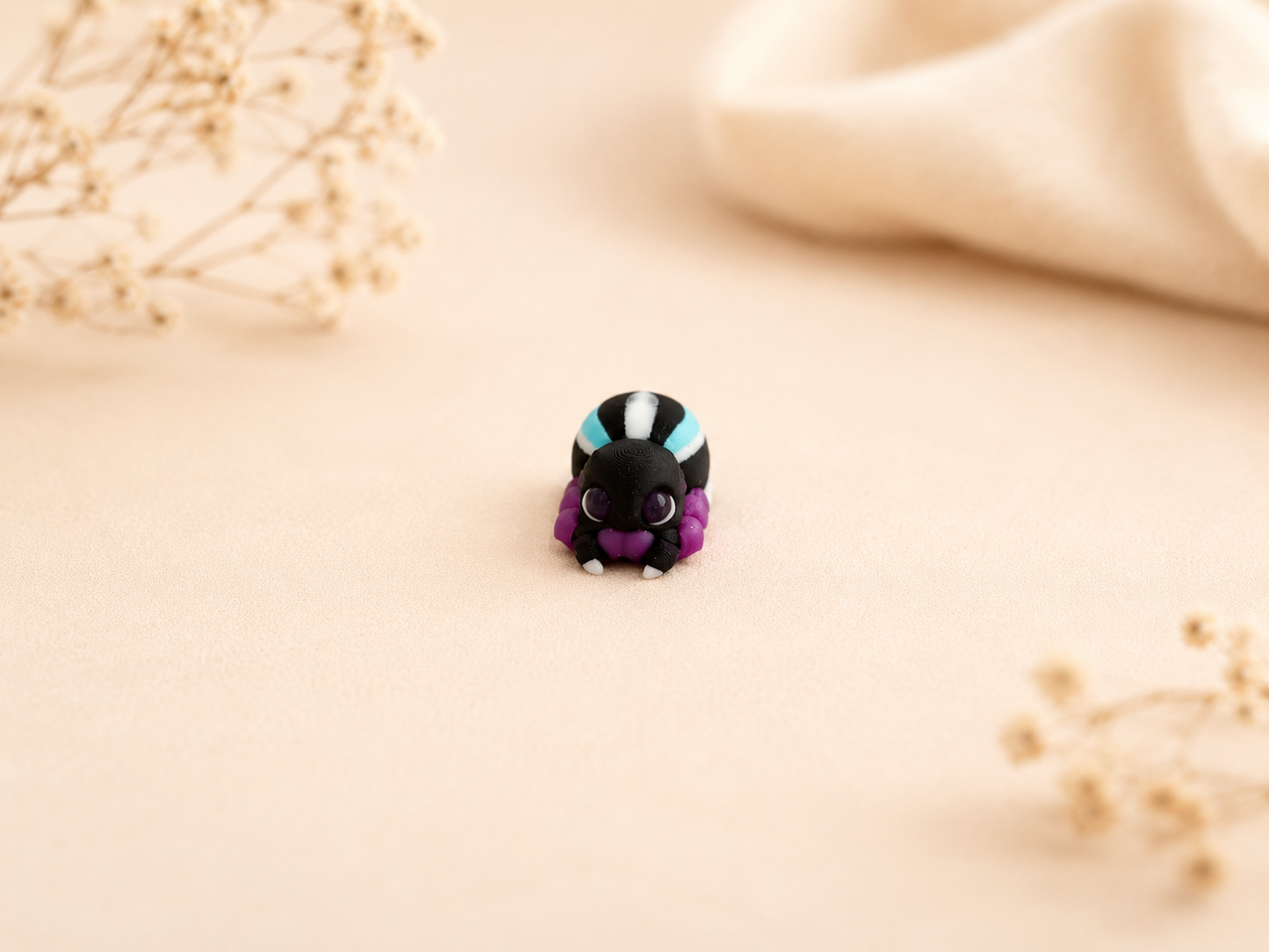 🕷️ Mini Spider Set with Magnetic Companions