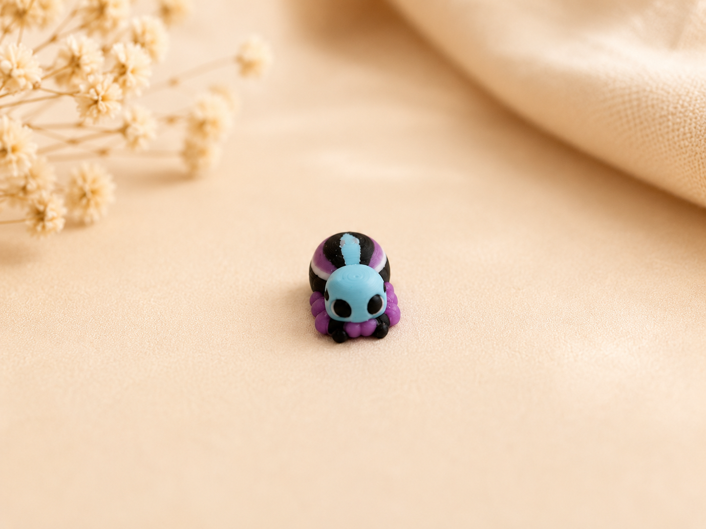 🕷️ Mini Spider Set with Magnetic Companions